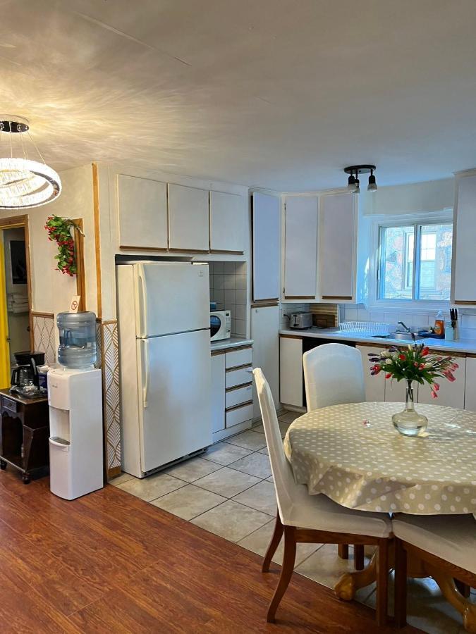 קוויבק סיטי Apartment Avec Parking Prive מראה חיצוני תמונה